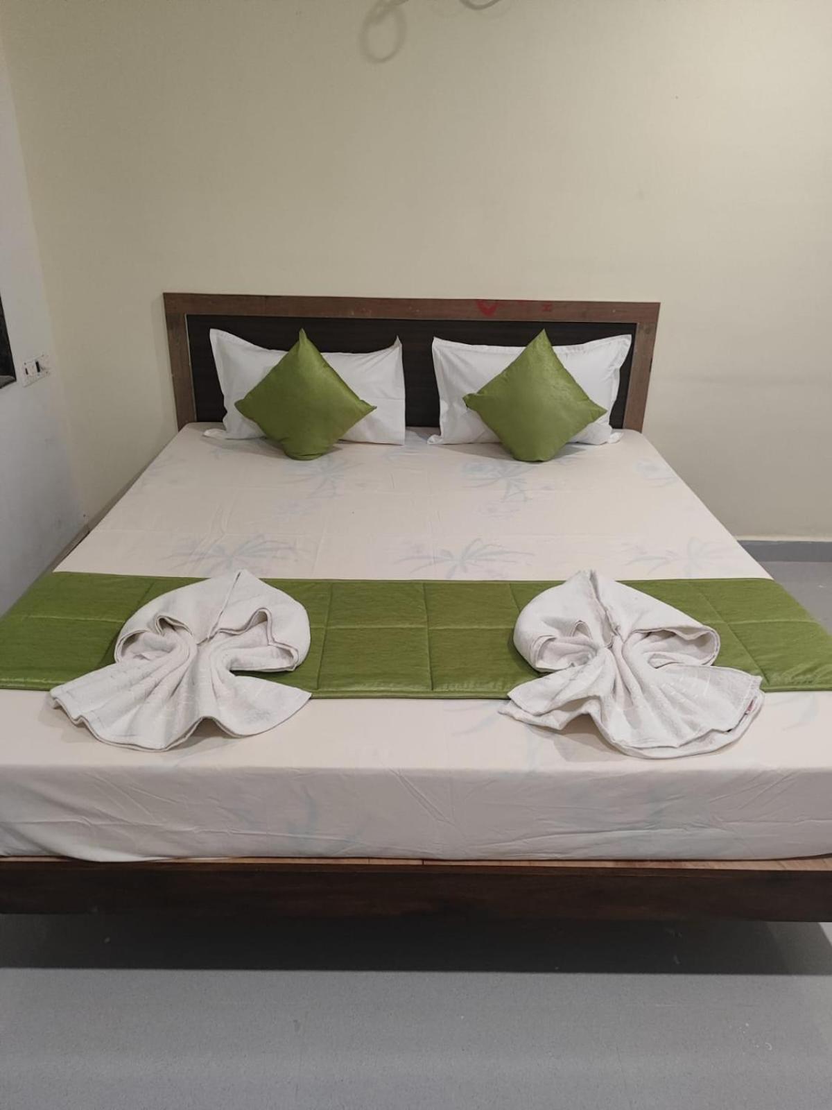 Sea View Beach House Puducherry Exterior foto